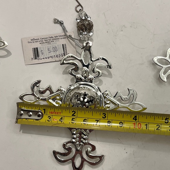 SEASONS of Cannon Falls Inspiring Tradition Christmas Ornaments Silver Cross (5) - Picture 10 of 15